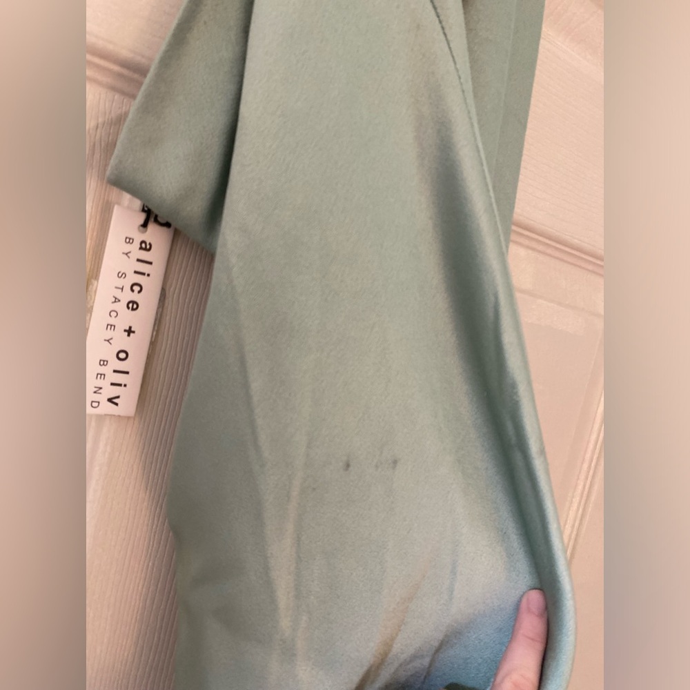 Alice + Olivia Harmony Asymmetric Satin Cowl Halter Dress Sage Green Women’s 14 - Picture 7 of 10